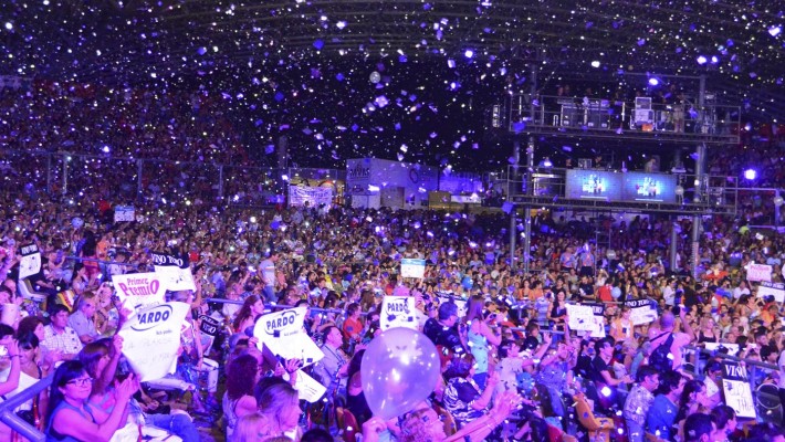 Esta noche se presenta el Festival Internacional de Peñas